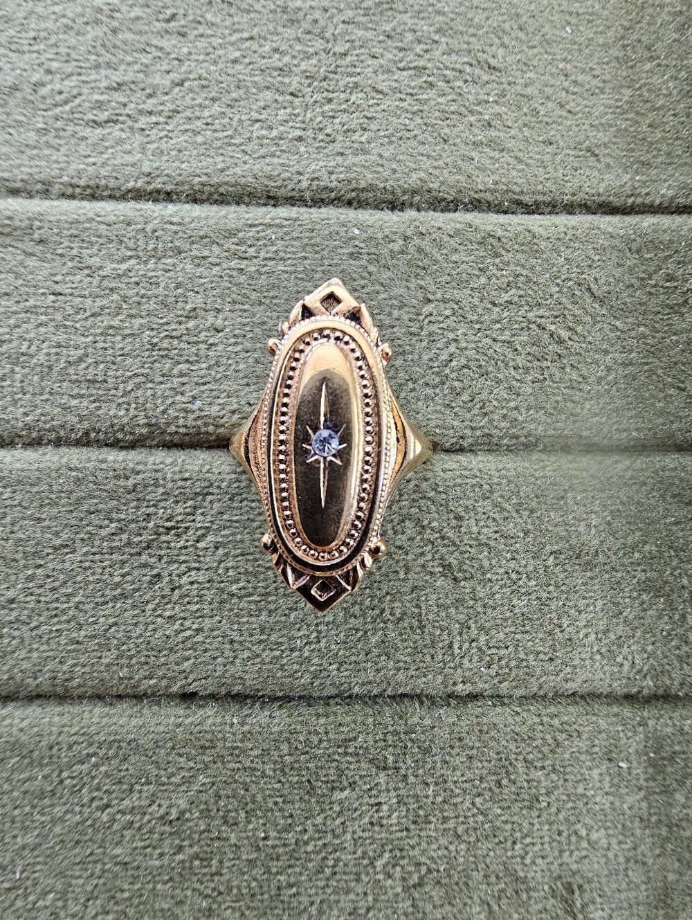 Vintage Avon Ring Size 6